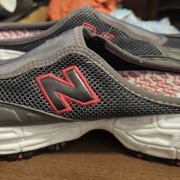 New Balance X Susan G Komen 801 all terrain size 11 - Picture 13 of 14